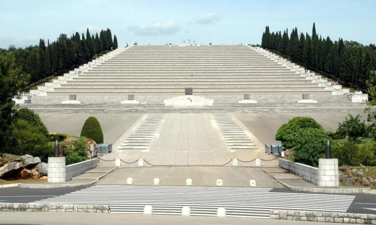 Il Sacrario Di Redipuglia Cosa Sapere Prima Della Visita